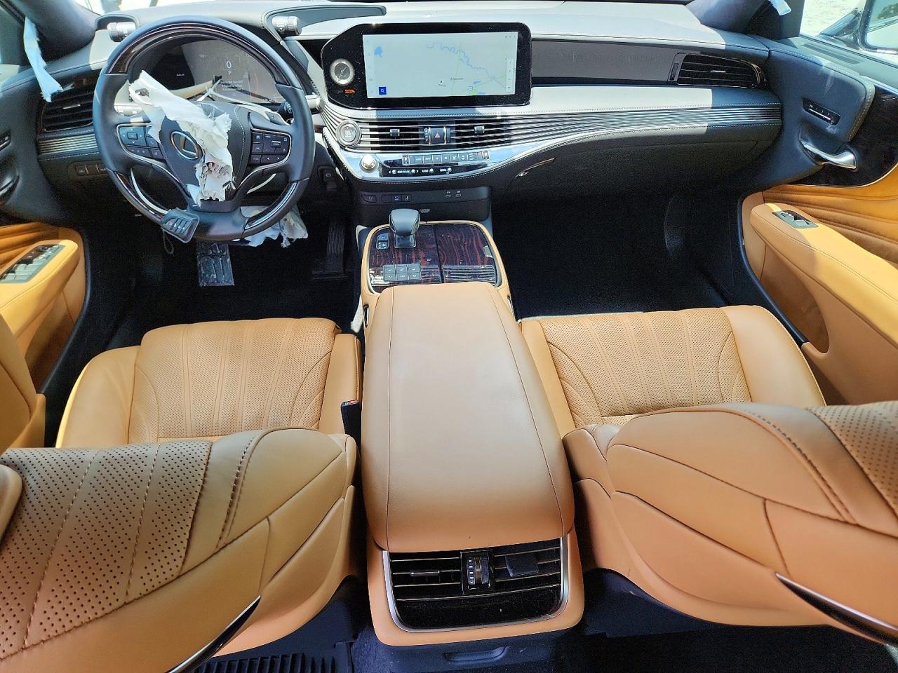 2024 LEXUS LS500