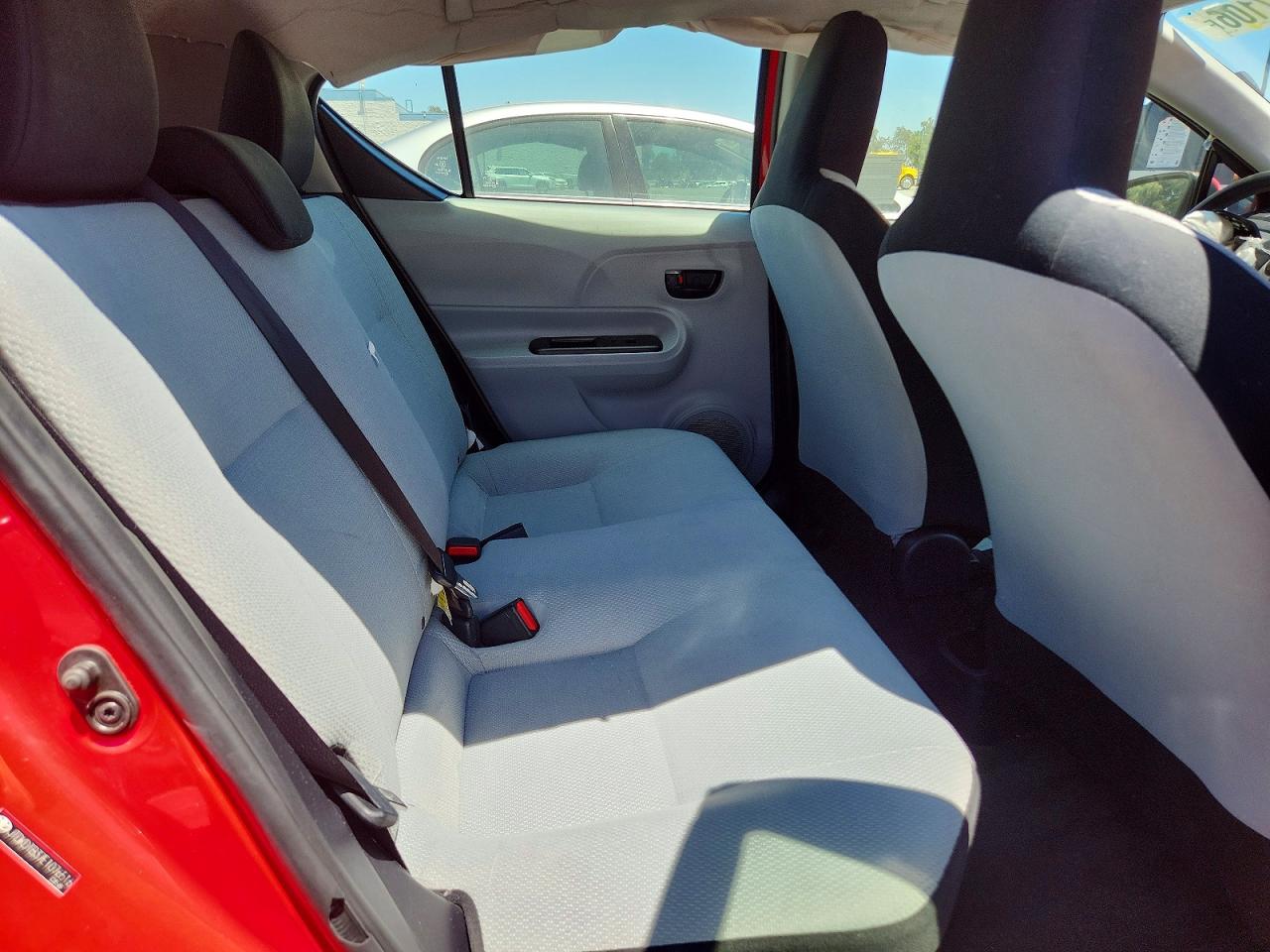 2014 TOYOTA PRIUS
