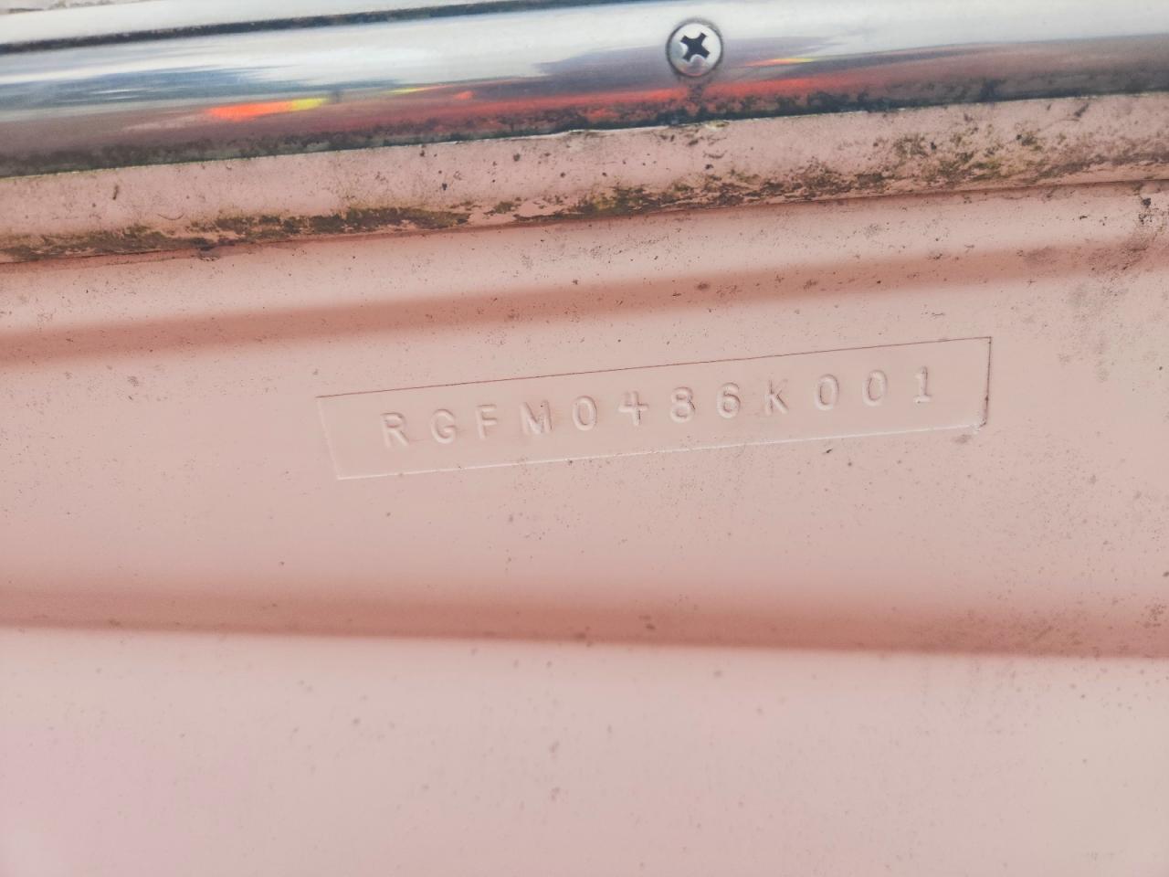 2001 MONTANA Boat