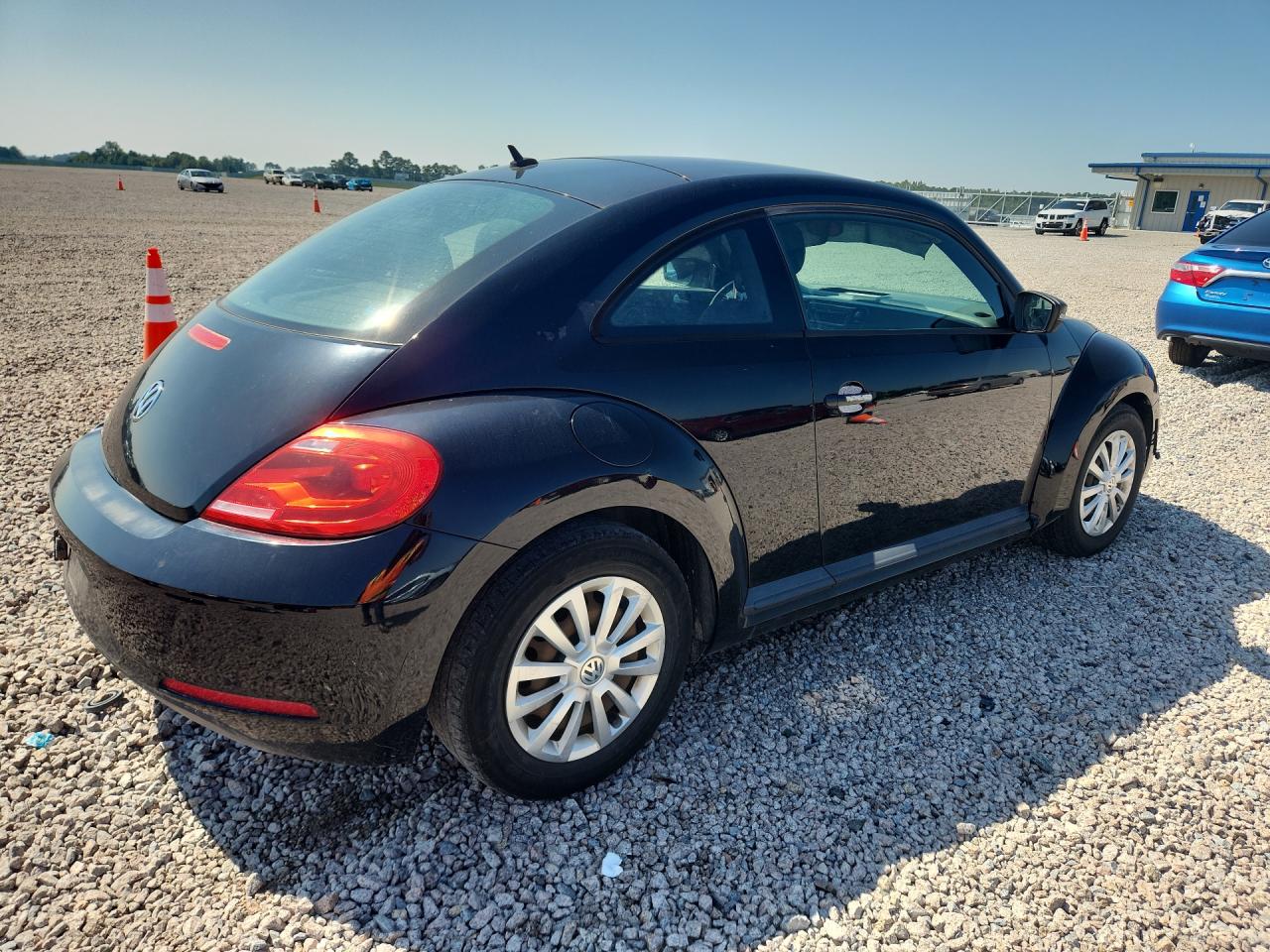 2012 VOLKSWAGEN BEETLE