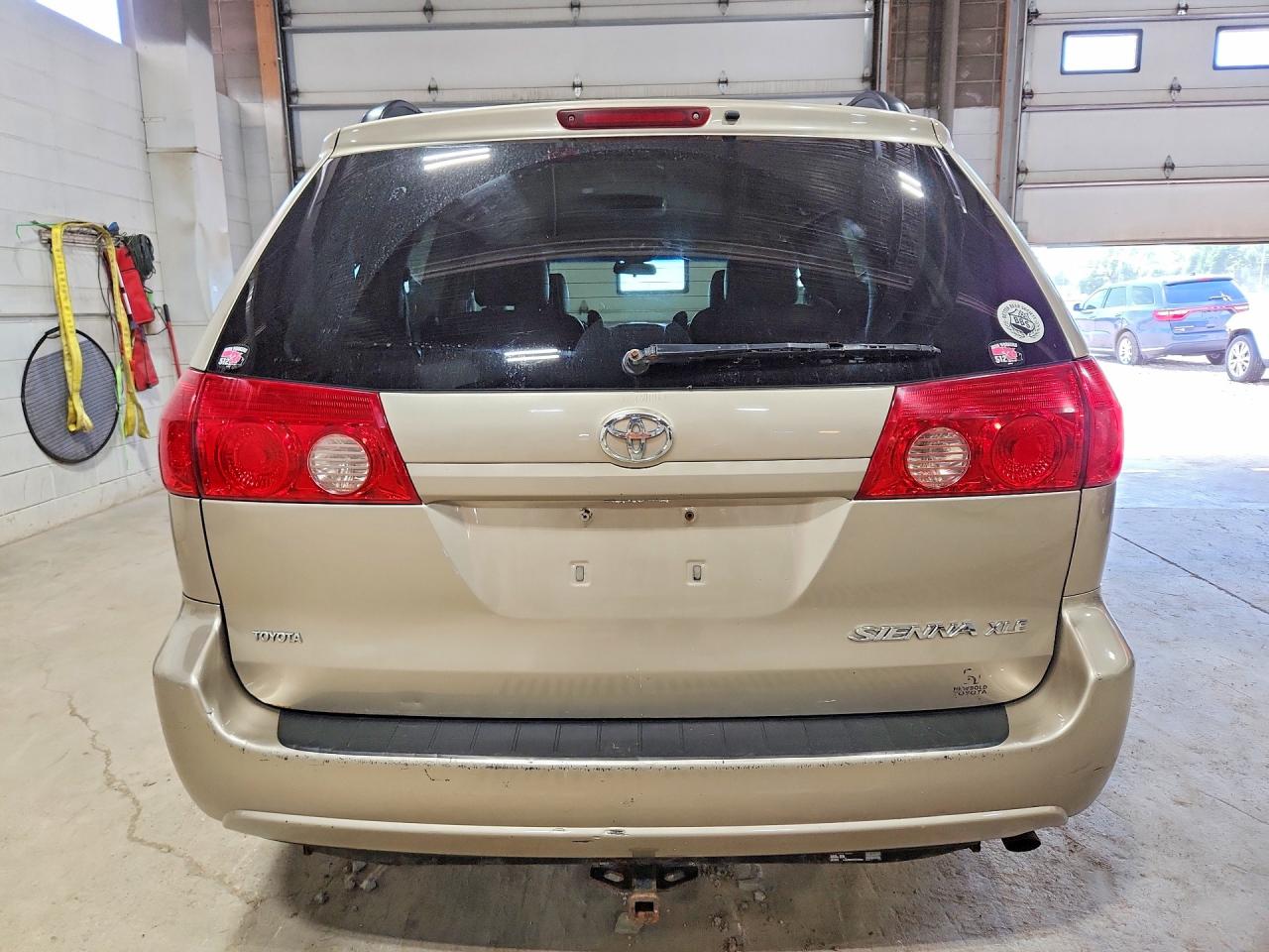 2007 TOYOTA SIENNA