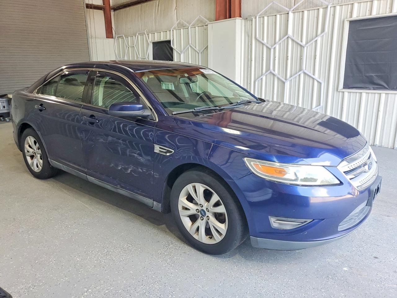 2011 FORD TAURUS