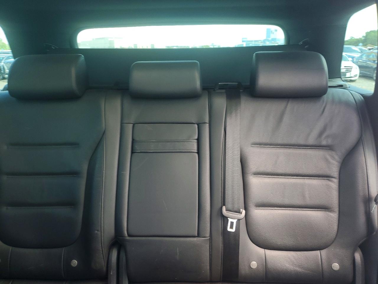 2017 VOLKSWAGEN TOUAREG