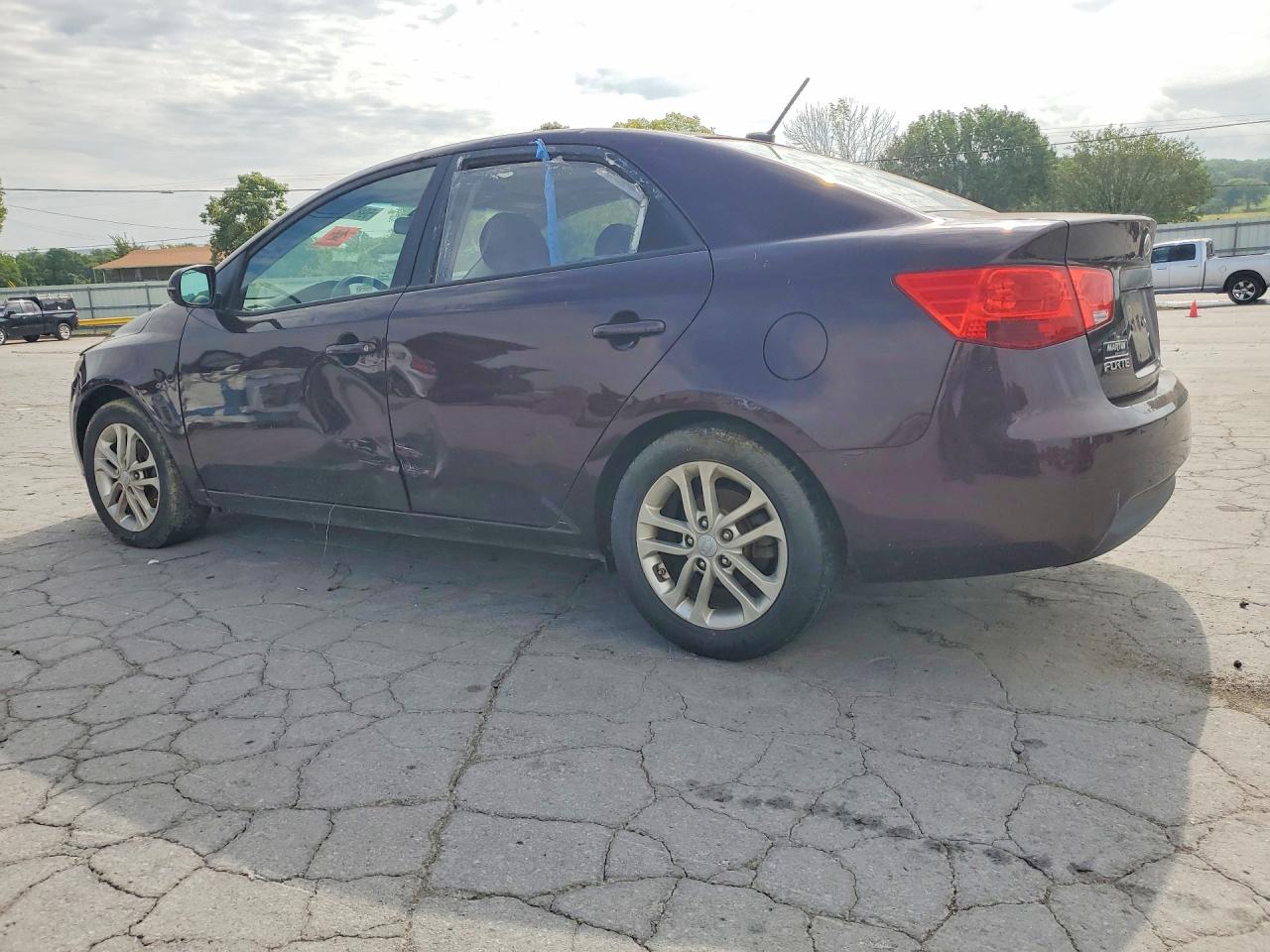 2011 KIA FORTE