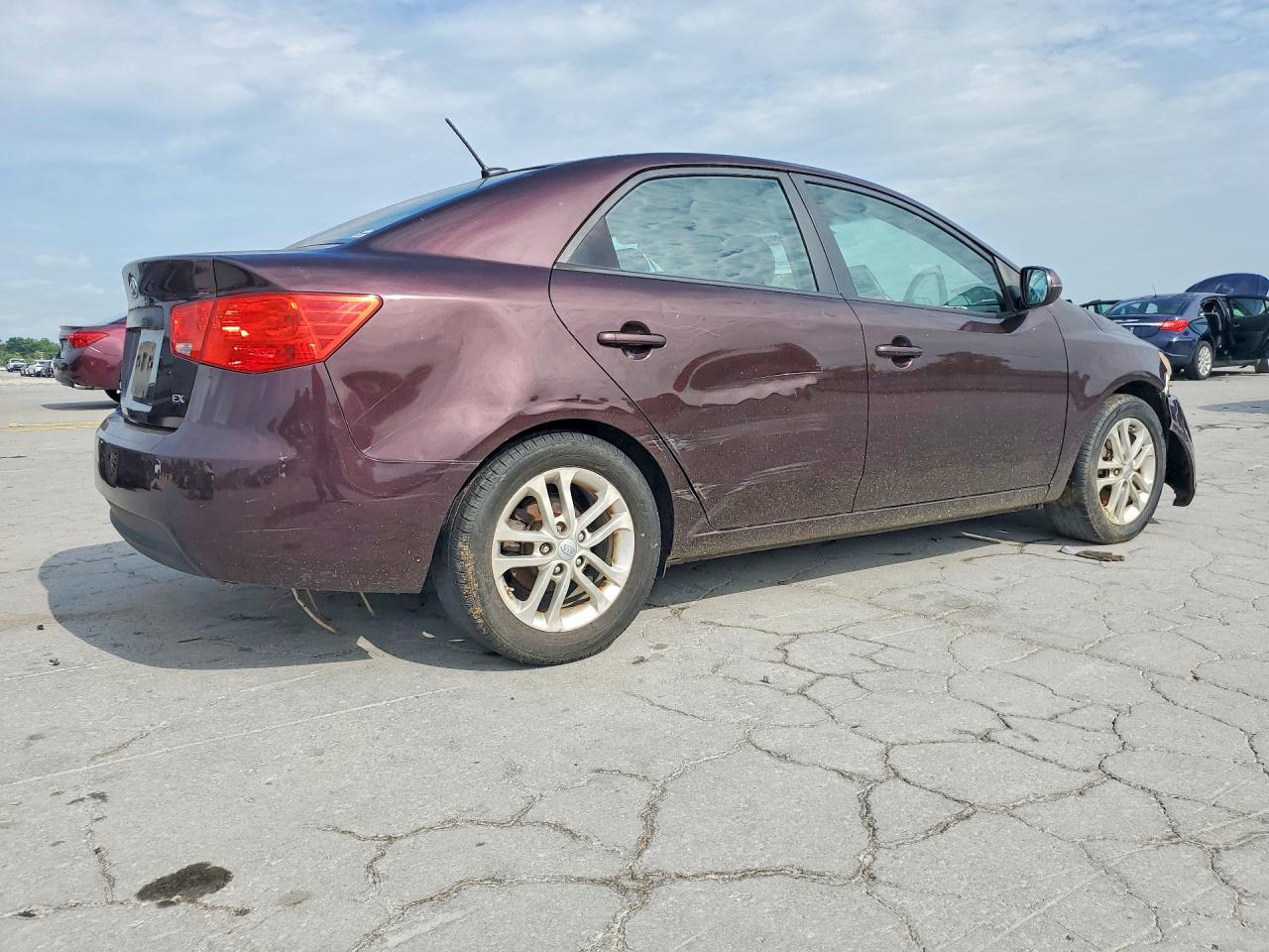 2011 KIA FORTE