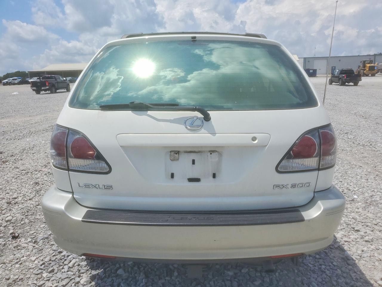 2001 LEXUS RX300