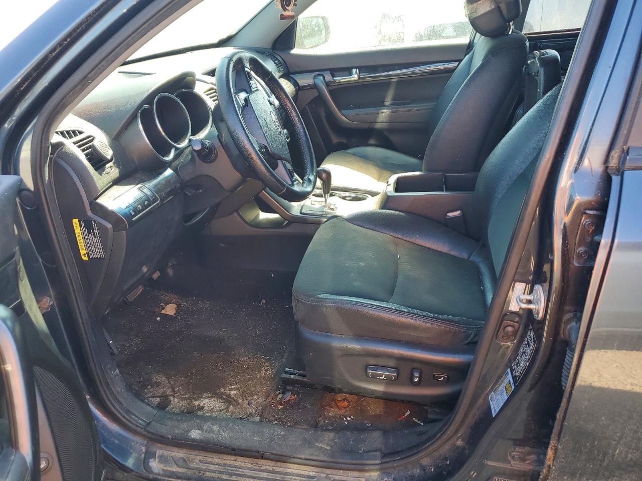 2011 KIA SORENTO