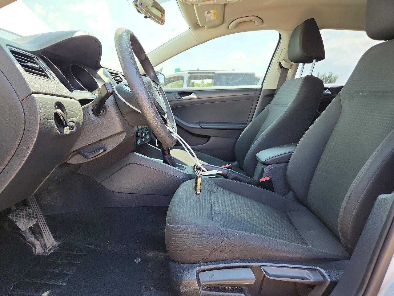 2015 VOLKSWAGEN JETTA