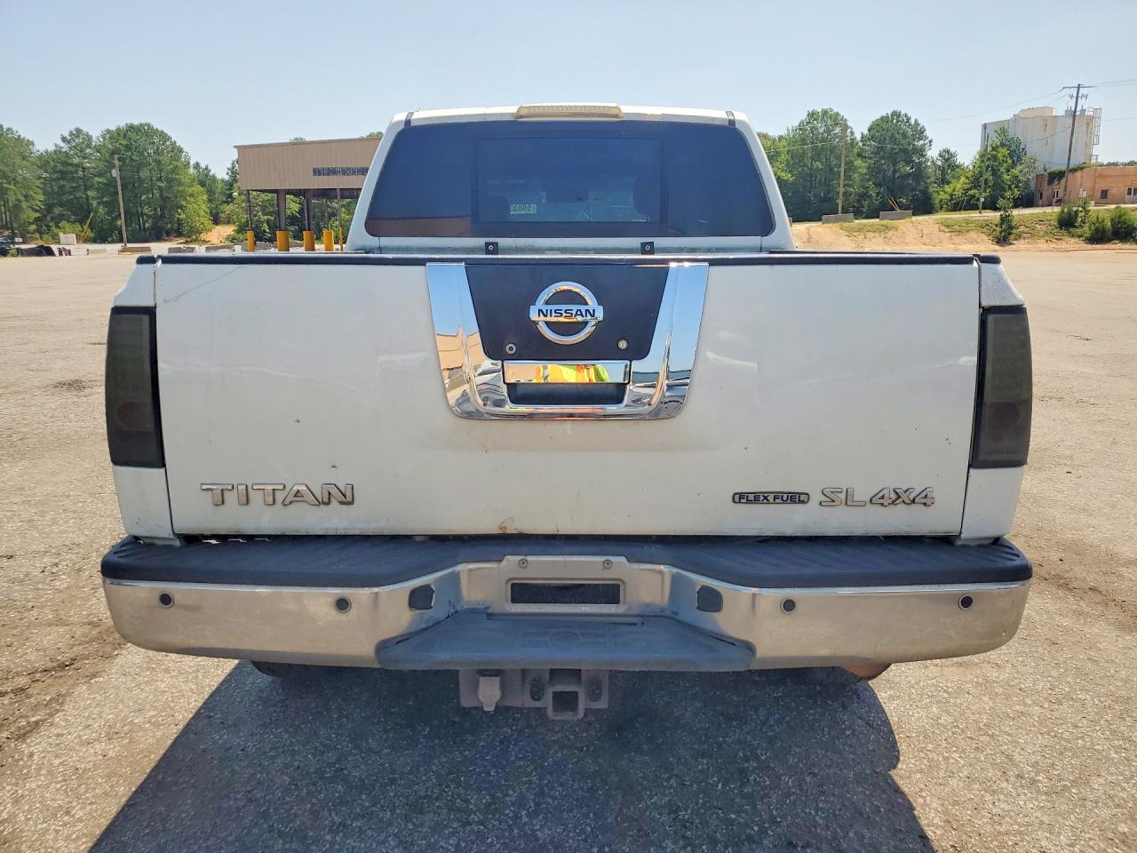 2012 NISSAN TITAN