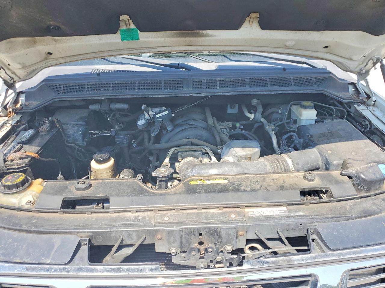 2012 NISSAN TITAN