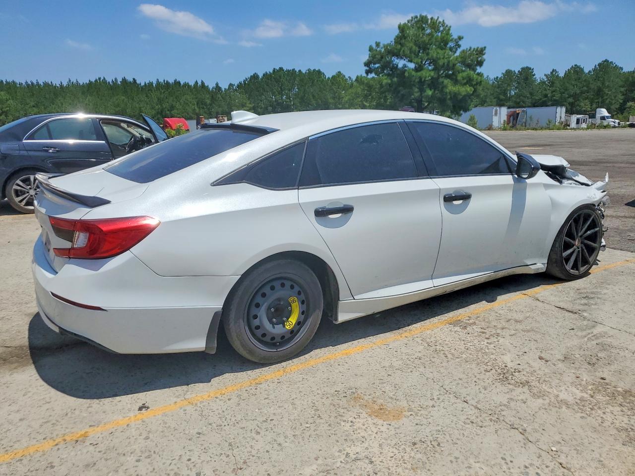 2019 HONDA ACCORD