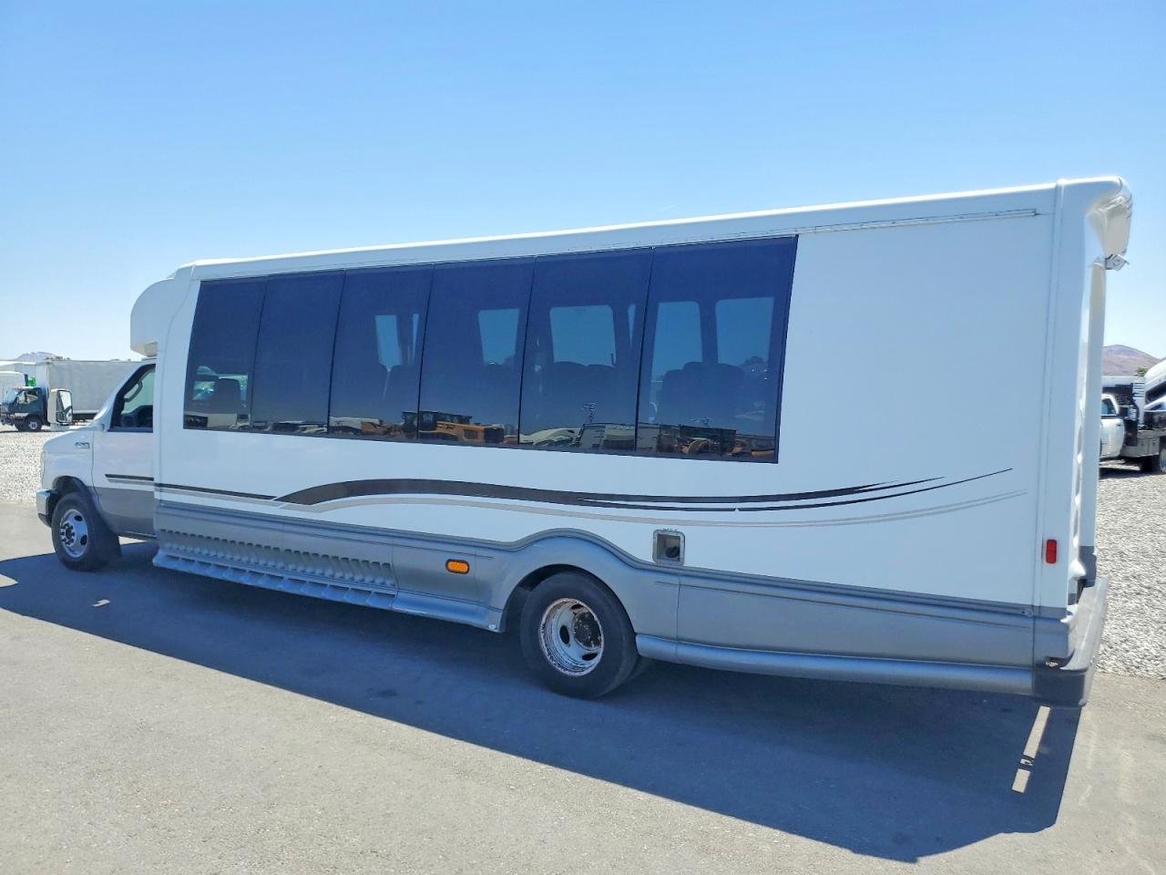 2011 FORD ECONOLINE