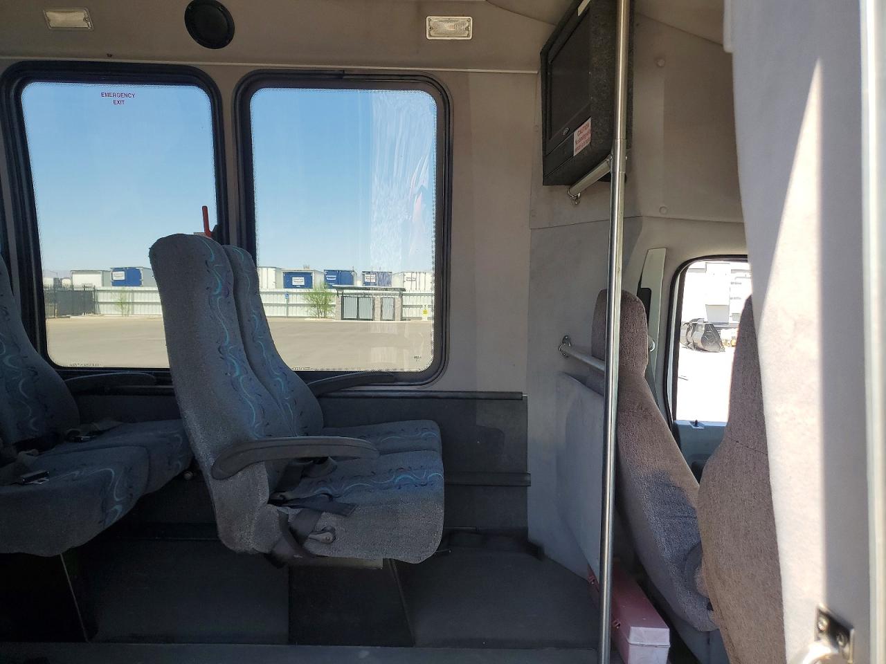 2011 FORD ECONOLINE