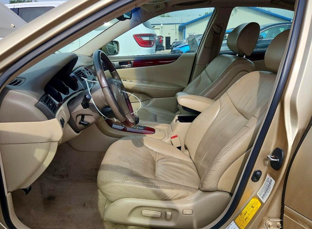 2002 LEXUS ES300