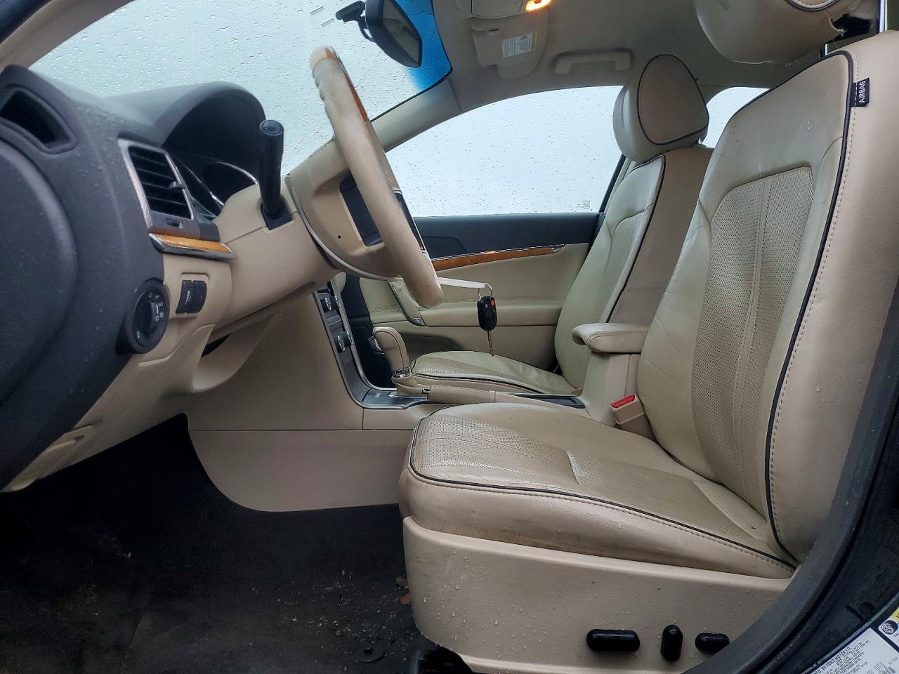 2012 LINCOLN MKZ