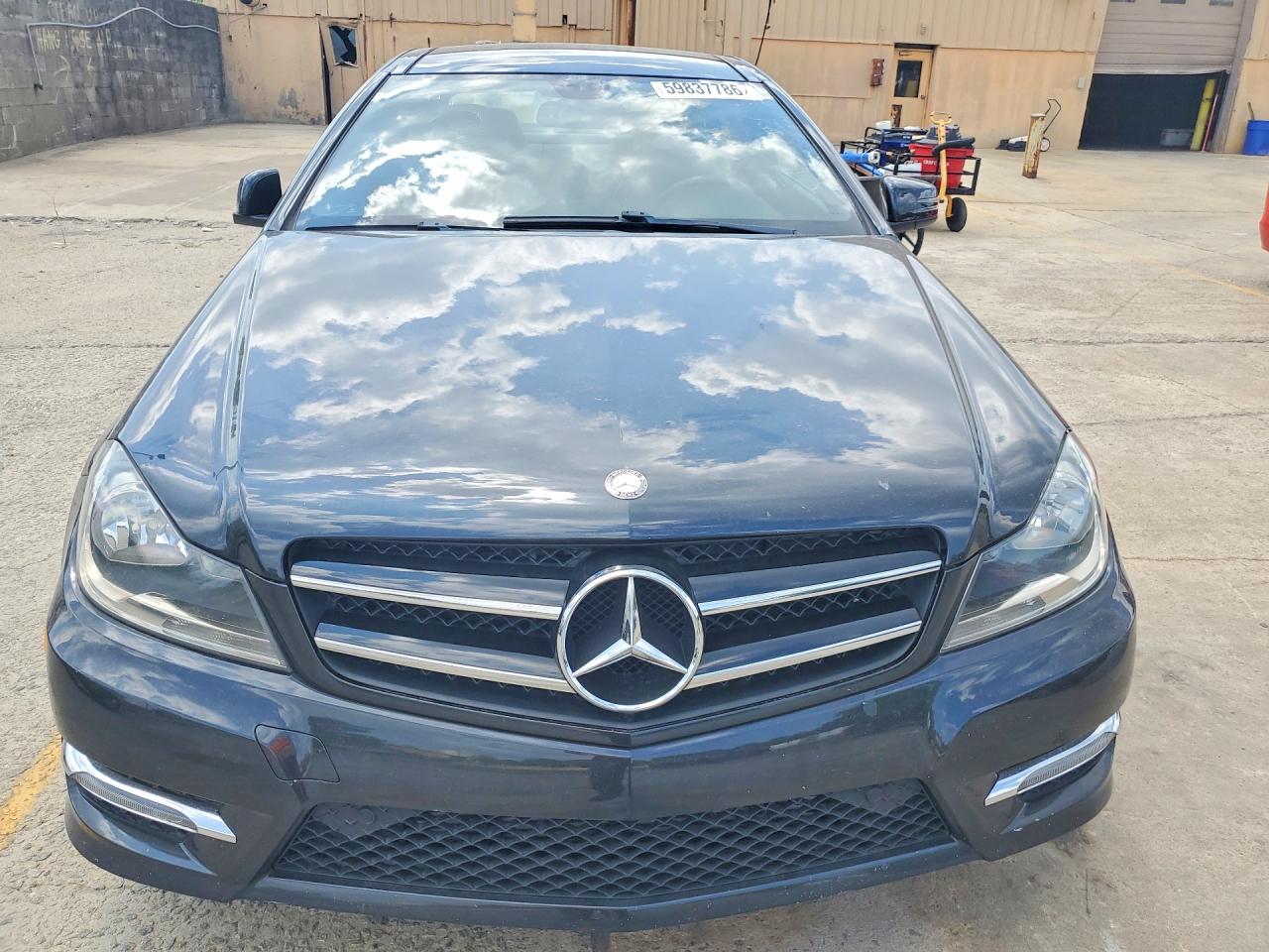 2015 MERCEDES-BENZ C-CLASS