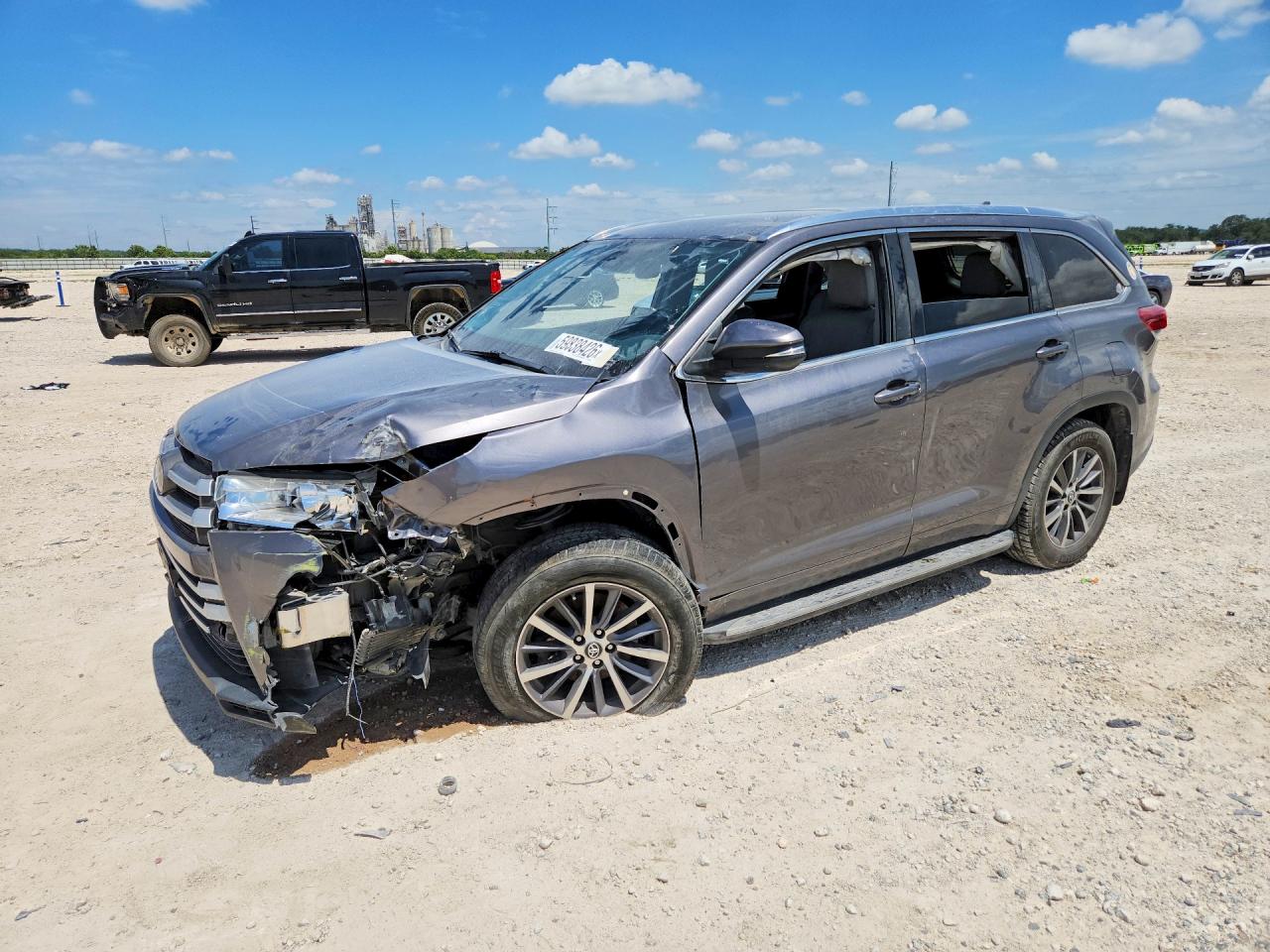 2018 TOYOTA HIGHLANDER