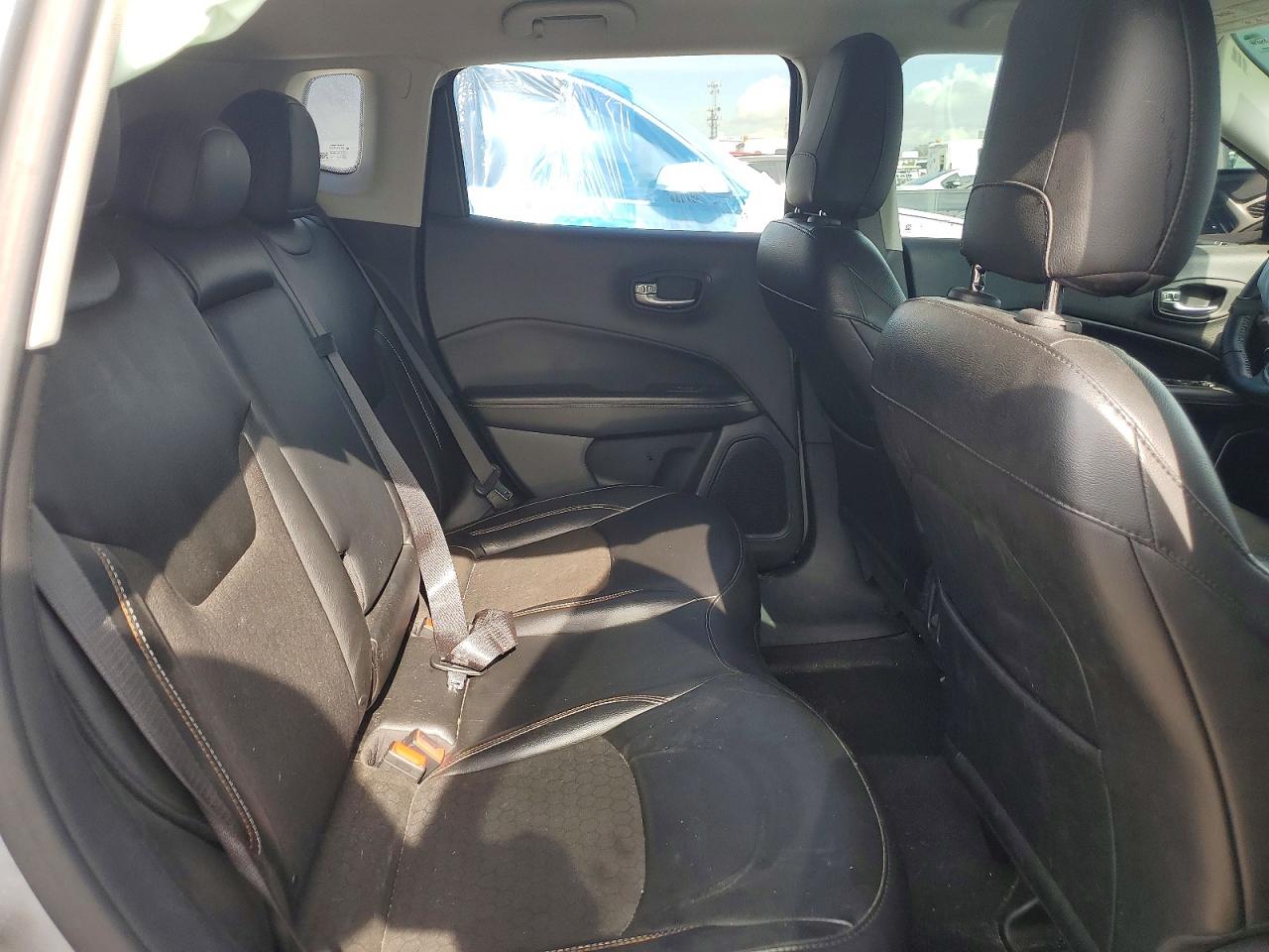 2020 JEEP COMPASS
