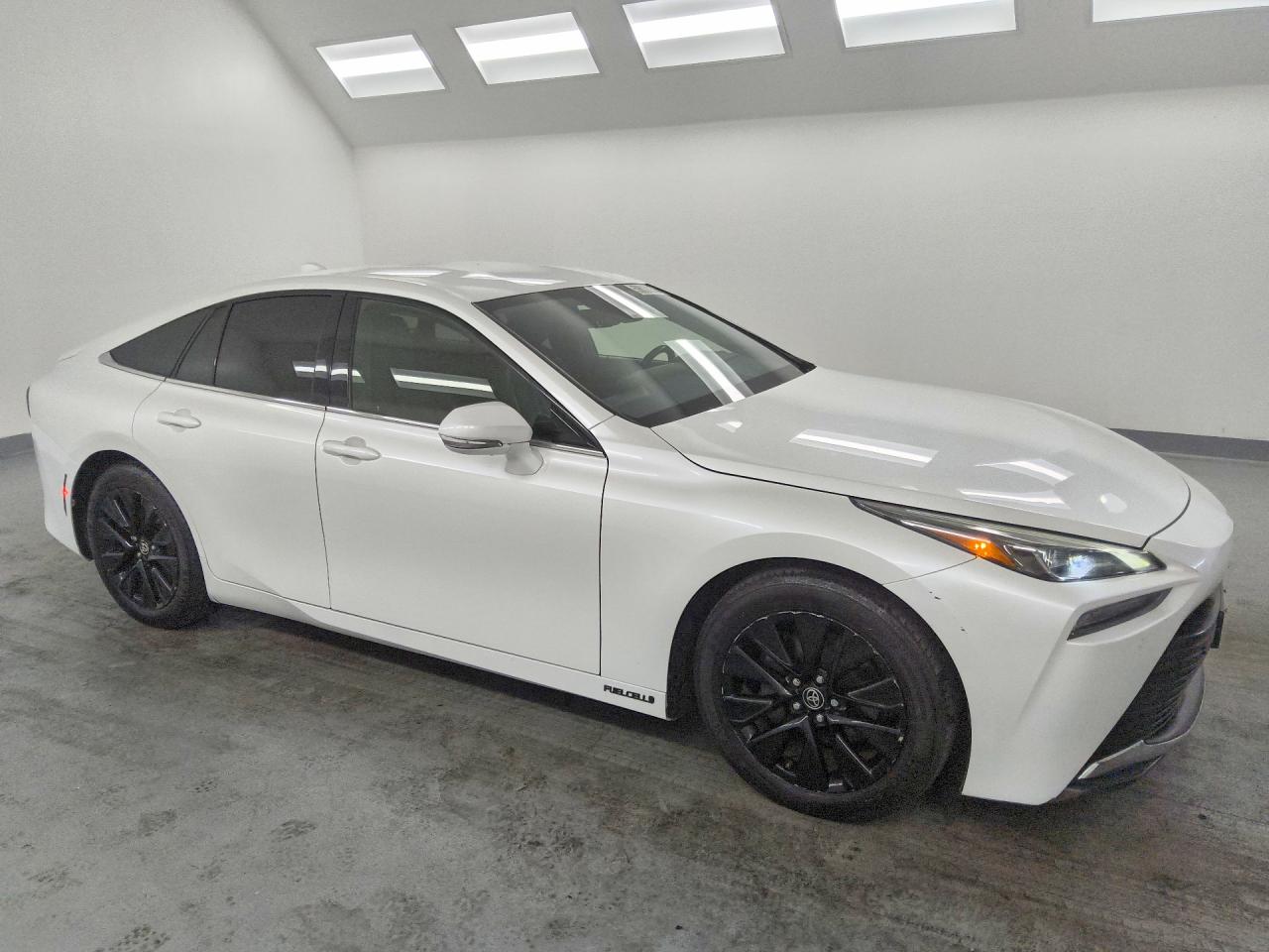 2022 TOYOTA MIRAI