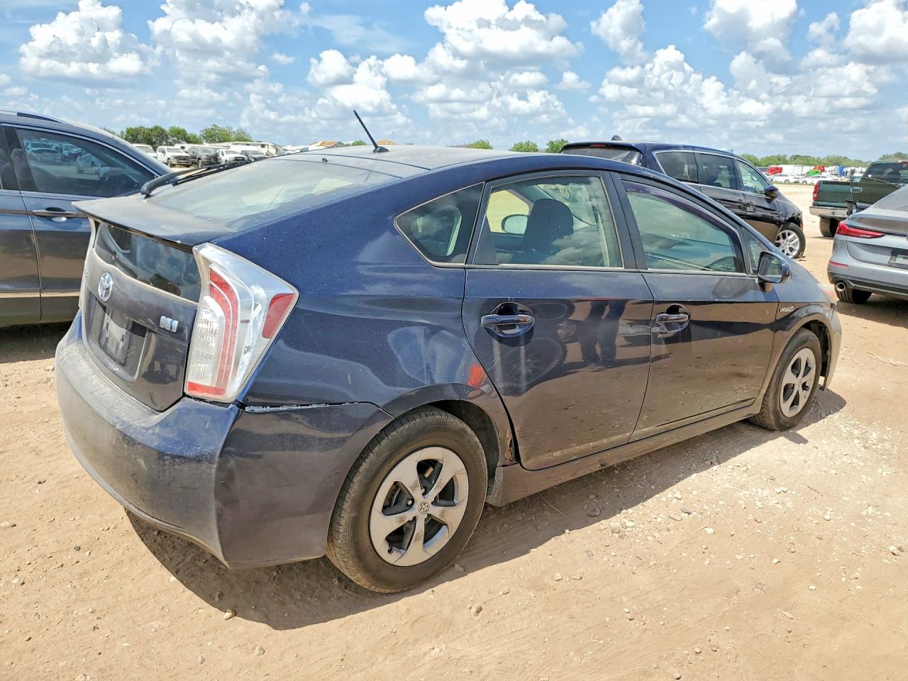 2015 TOYOTA PRIUS