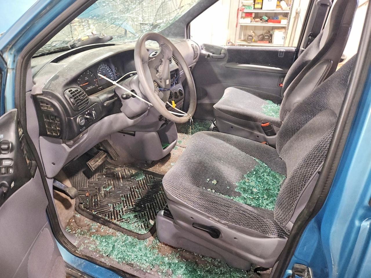 1997 DODGE CARAVAN