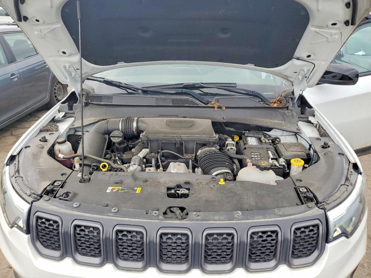 2023 JEEP COMPASS