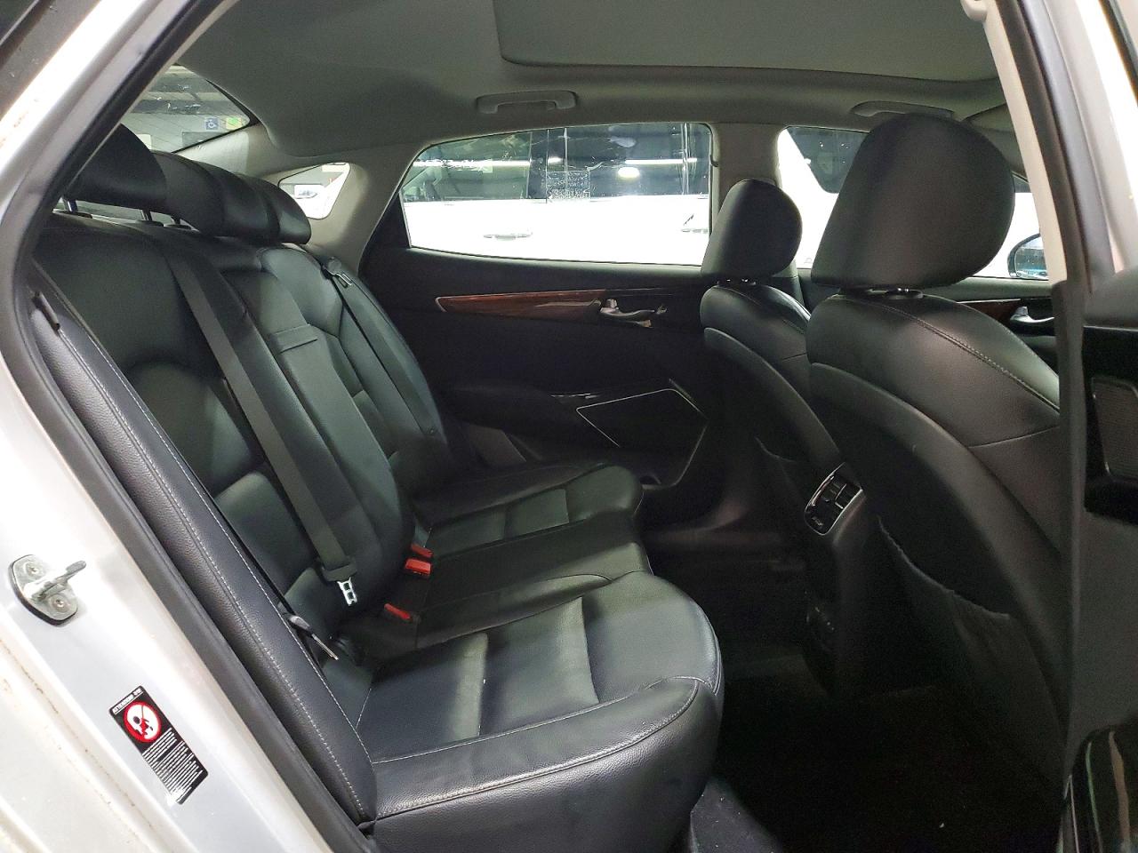 2017 KIA CADENZA