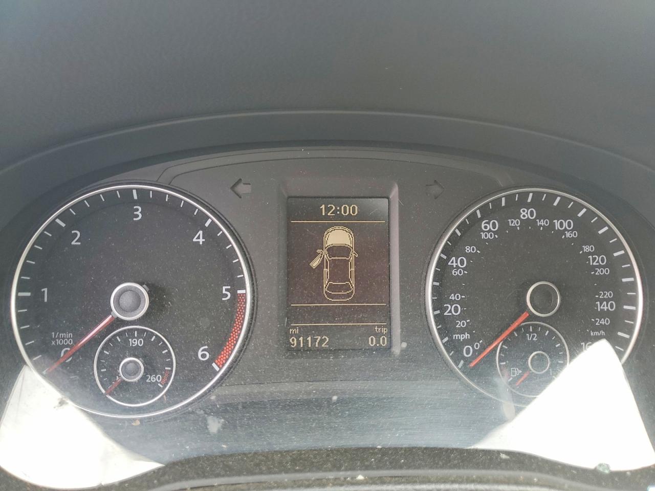 2014 VOLKSWAGEN PASSAT