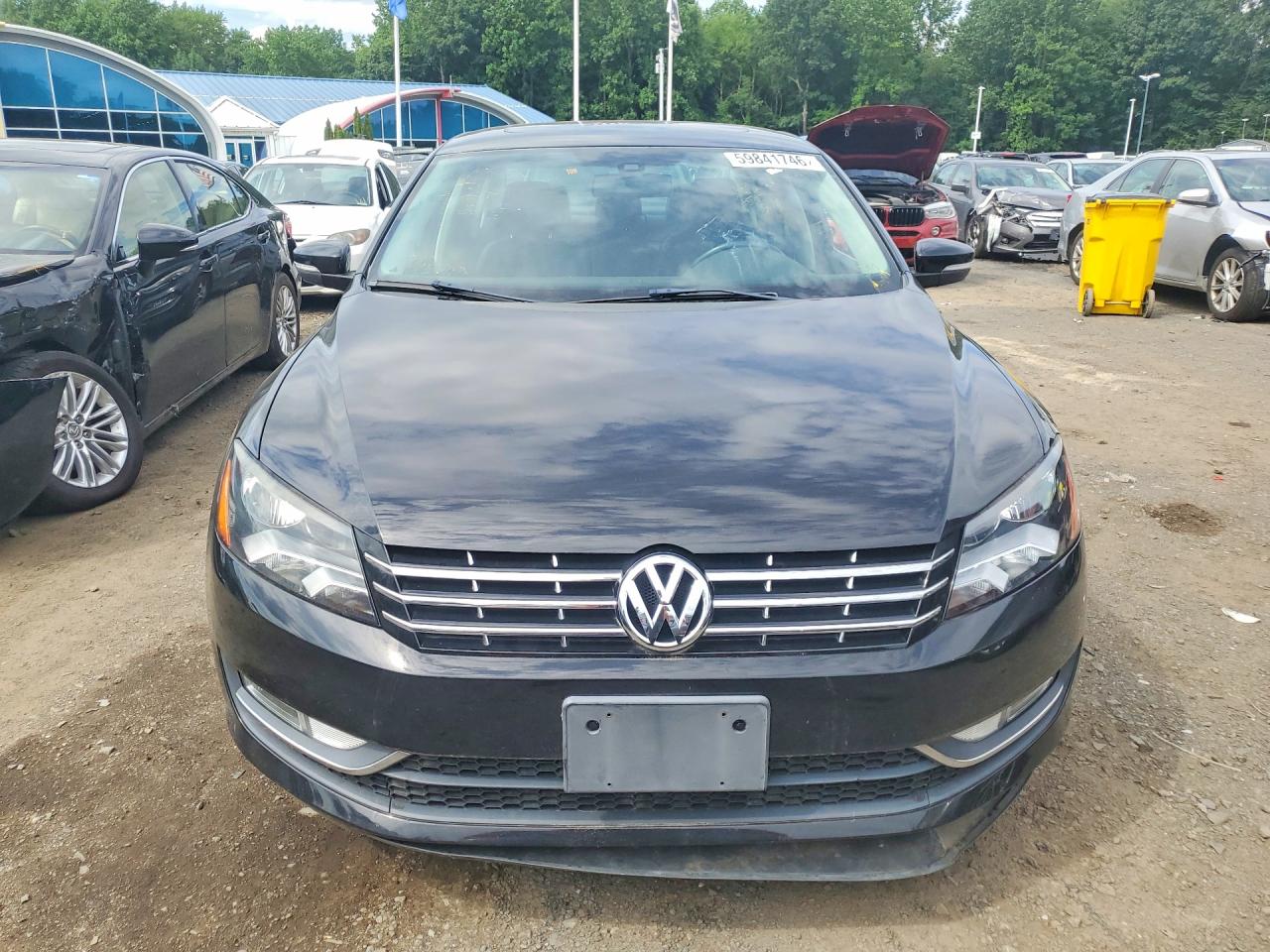 2014 VOLKSWAGEN PASSAT