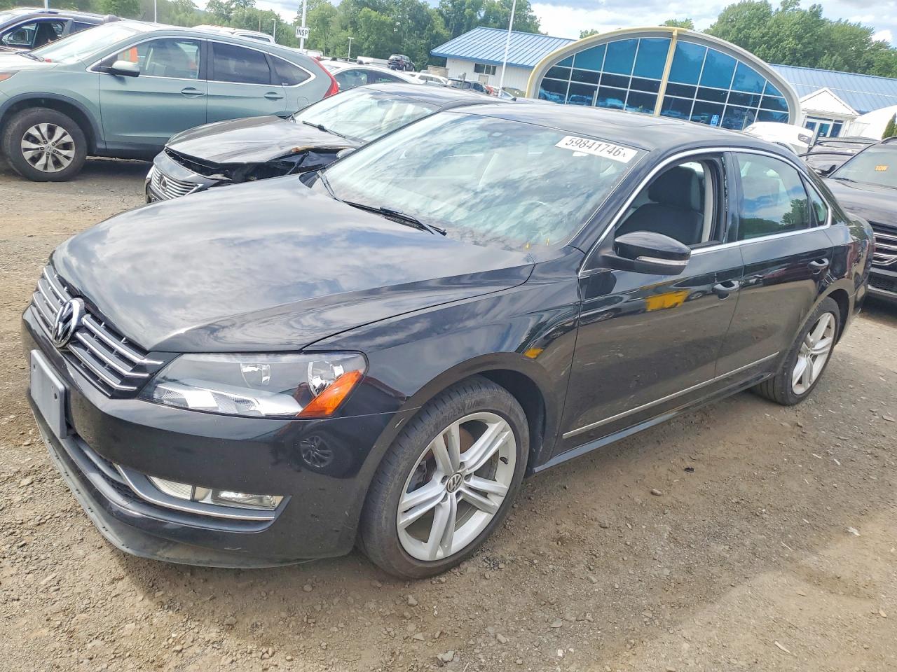 2014 VOLKSWAGEN PASSAT
