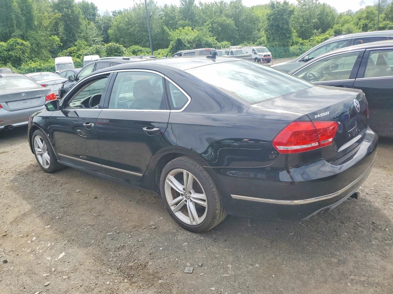 2014 VOLKSWAGEN PASSAT
