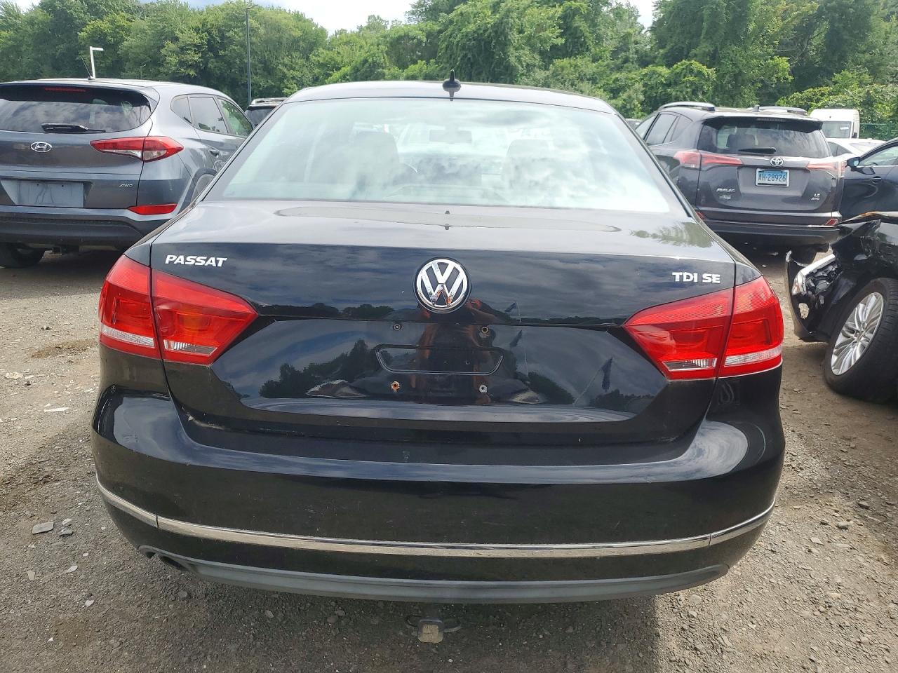 2014 VOLKSWAGEN PASSAT
