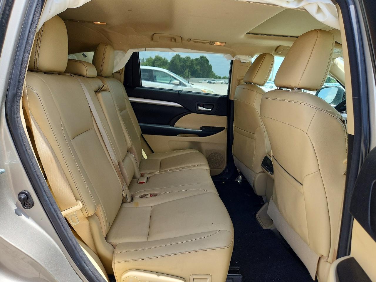 2016 TOYOTA HIGHLANDER