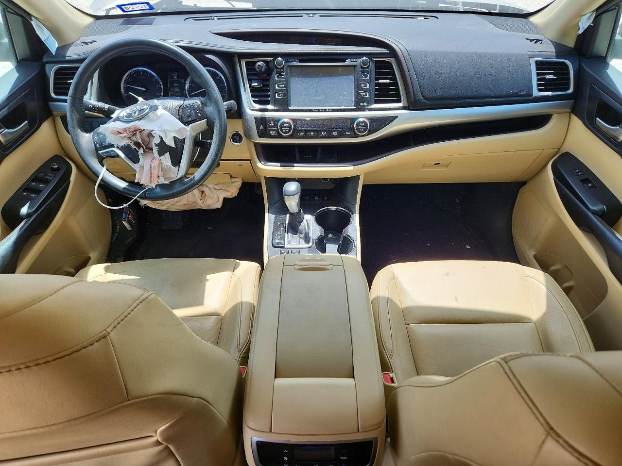 2016 TOYOTA HIGHLANDER