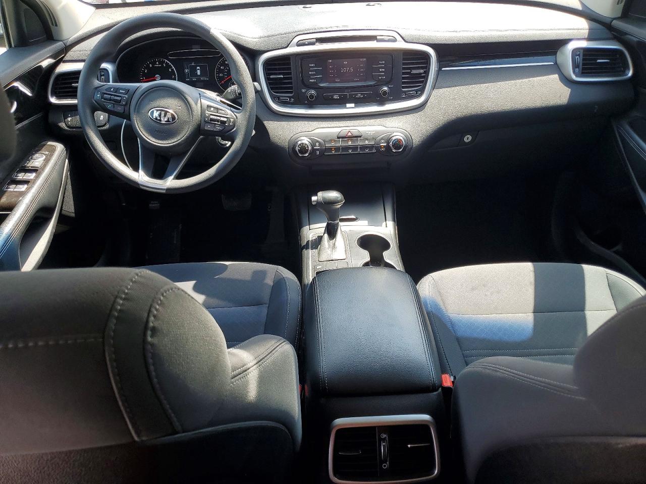 2017 KIA SORENTO
