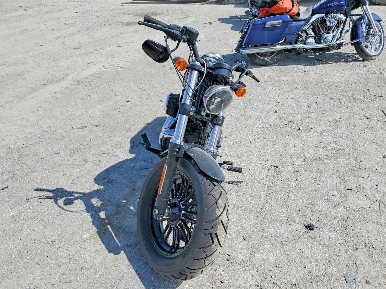 2016 HARLEY-DAVIDSON SPRTSTR120
