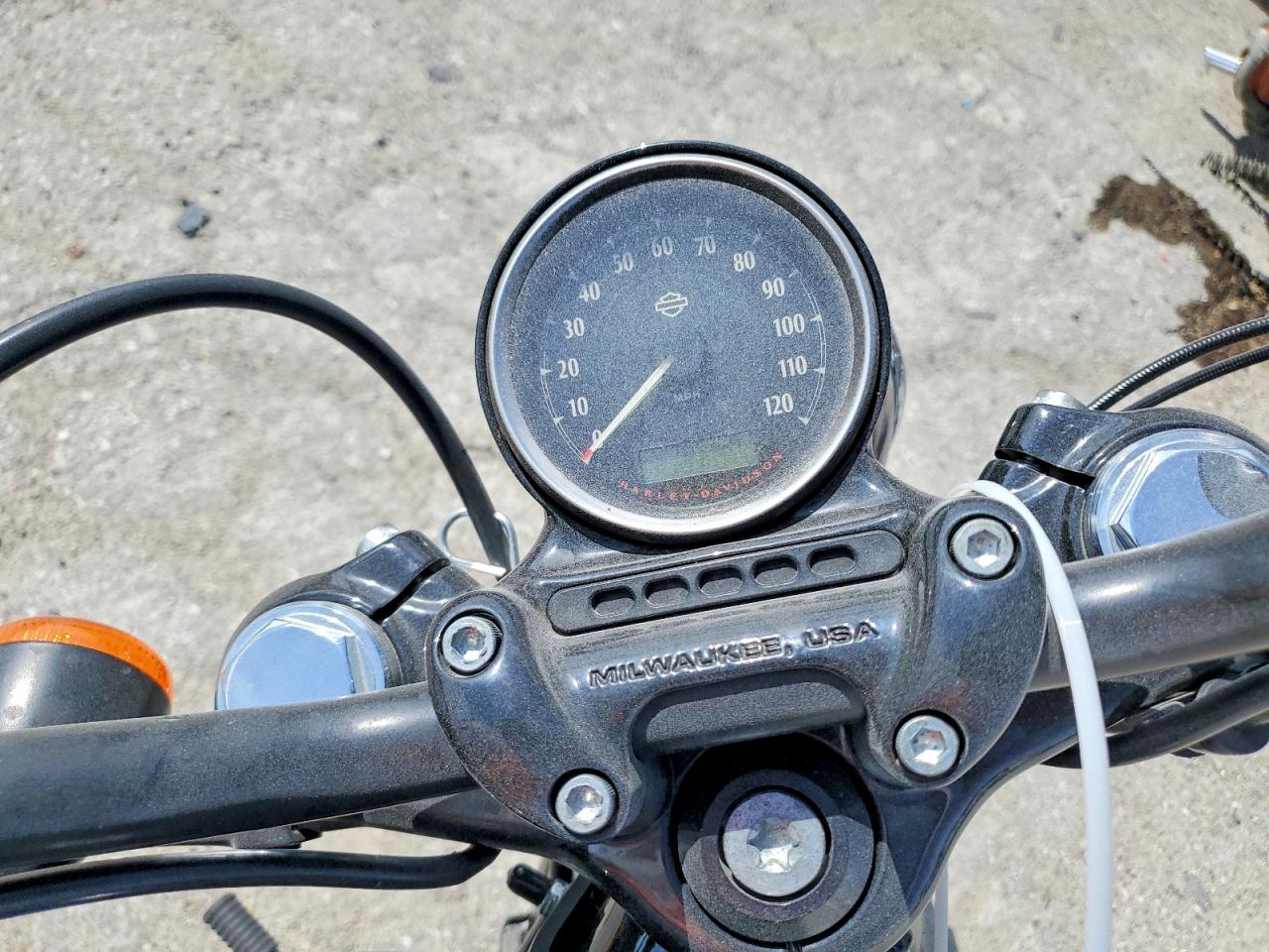 2016 HARLEY-DAVIDSON SPRTSTR120