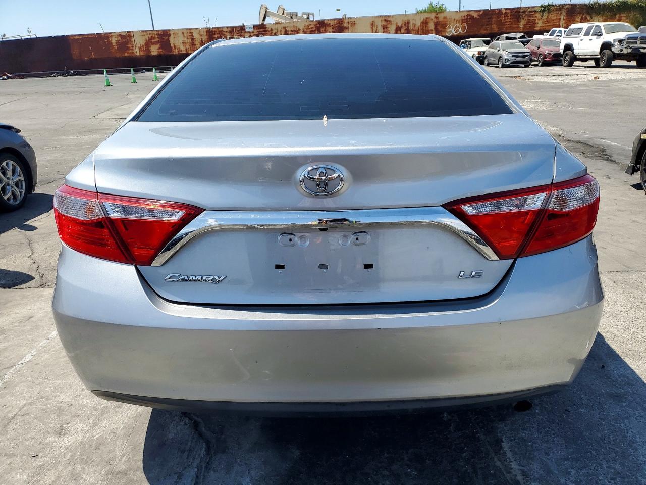 2016 TOYOTA CAMRY