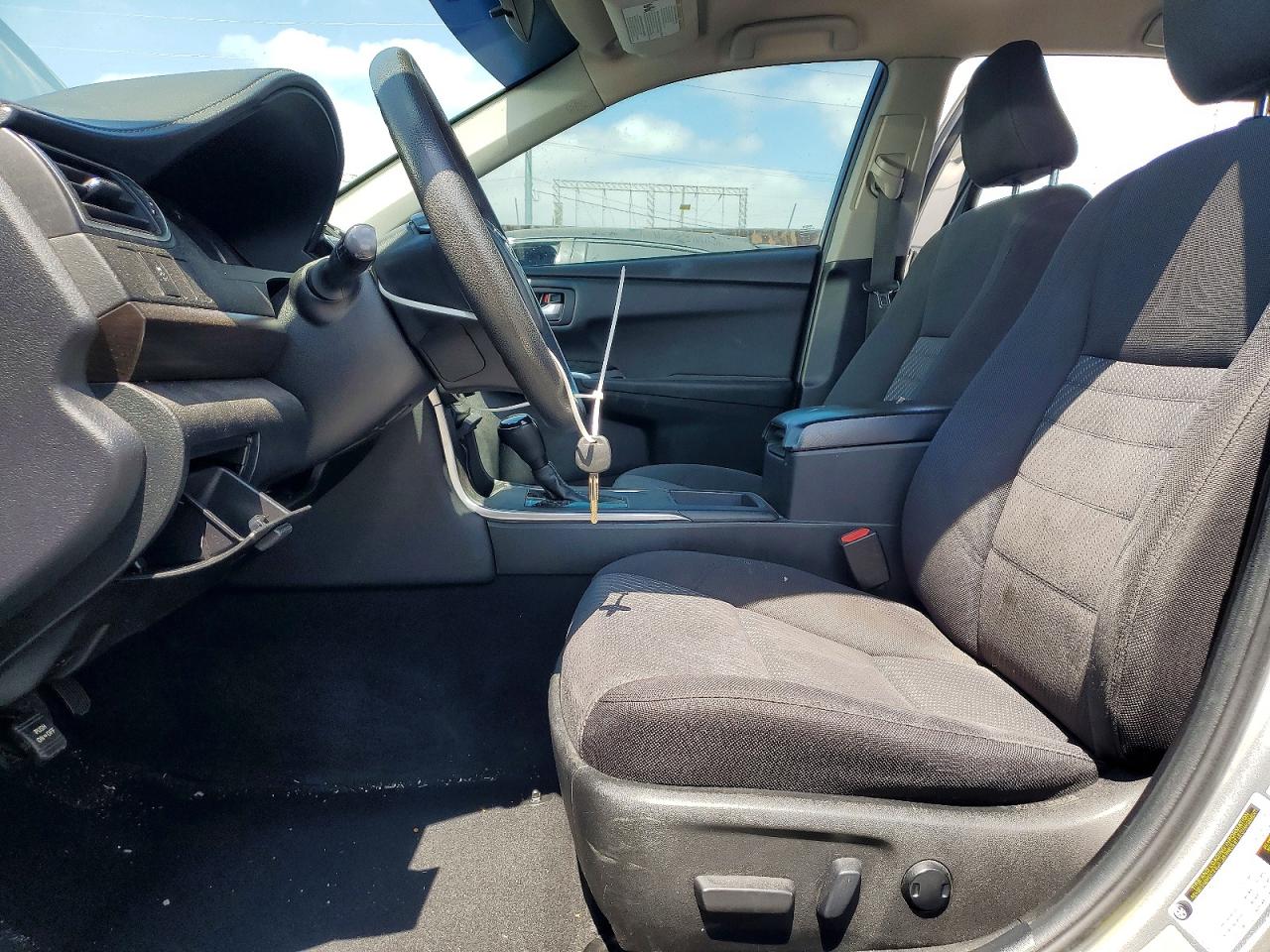 2016 TOYOTA CAMRY