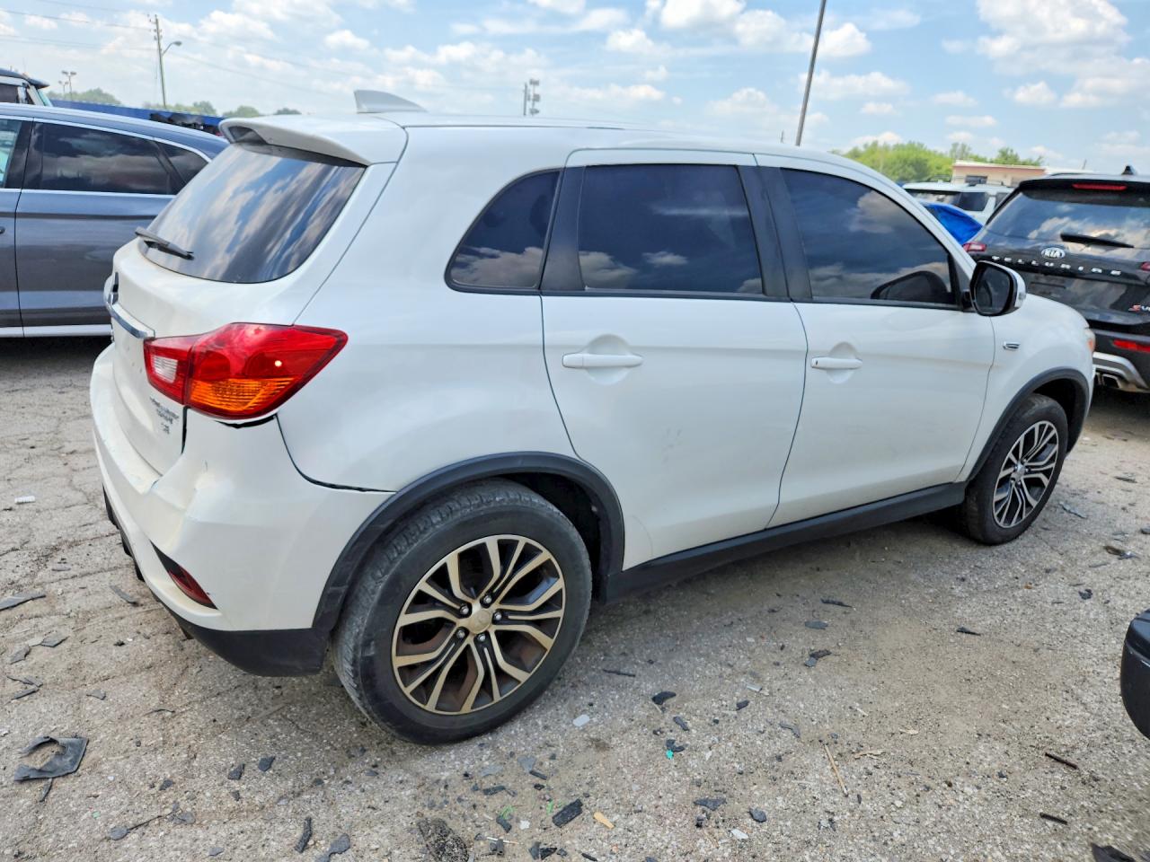 2019 MITSUBISHI OUTLANDER