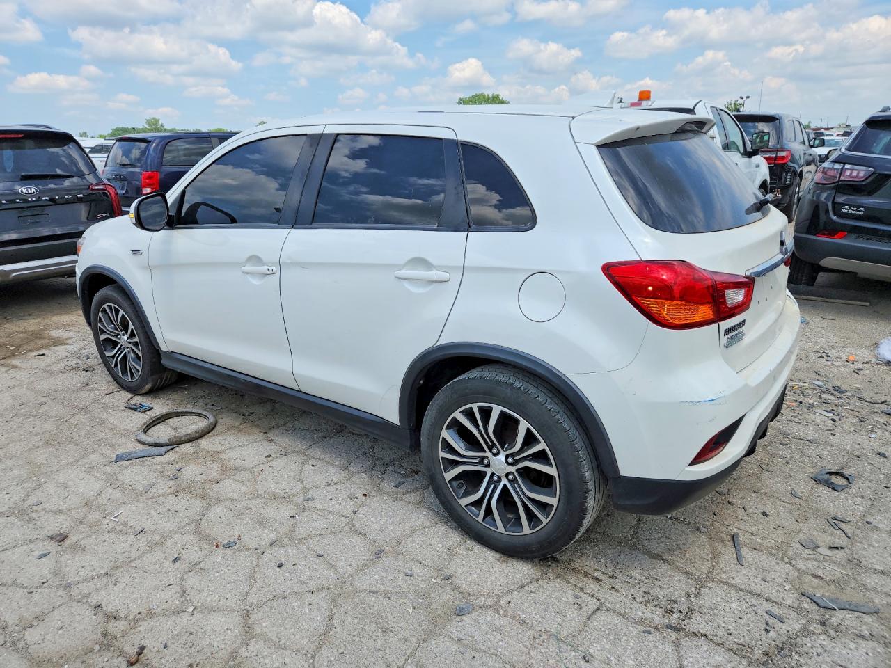 2019 MITSUBISHI OUTLANDER