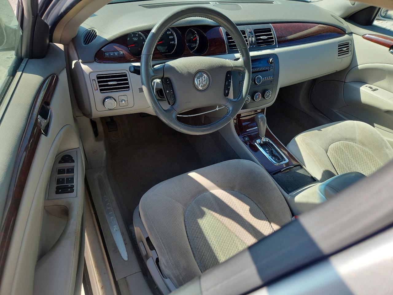 2010 BUICK LUCERNE
