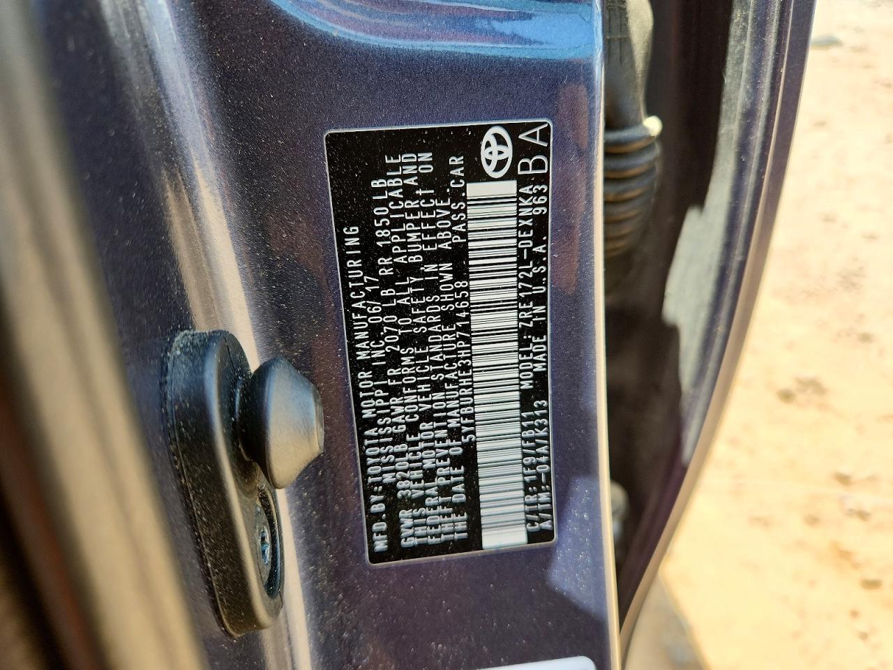 2017 TOYOTA COROLLA