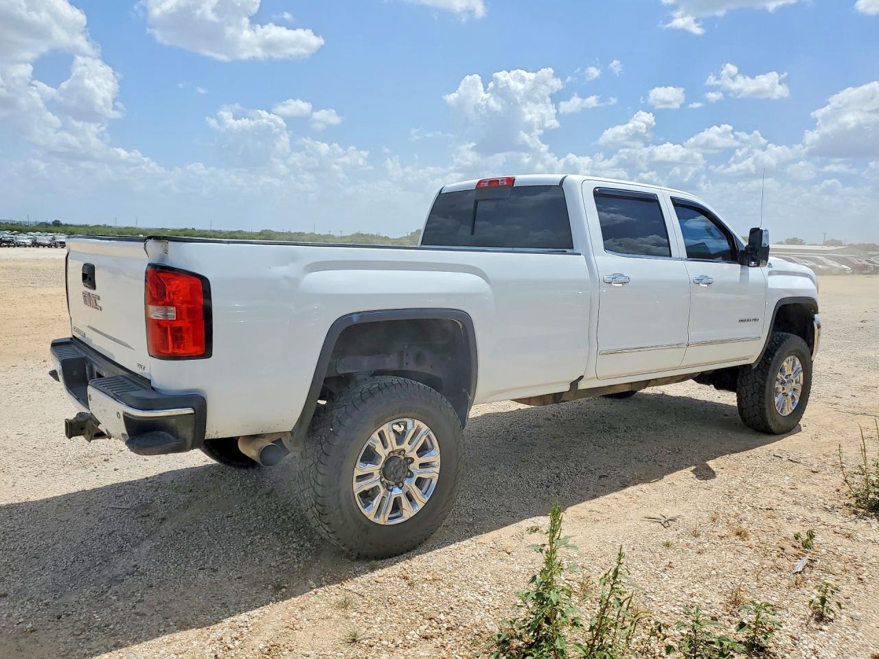 2015 GMC SIERRA