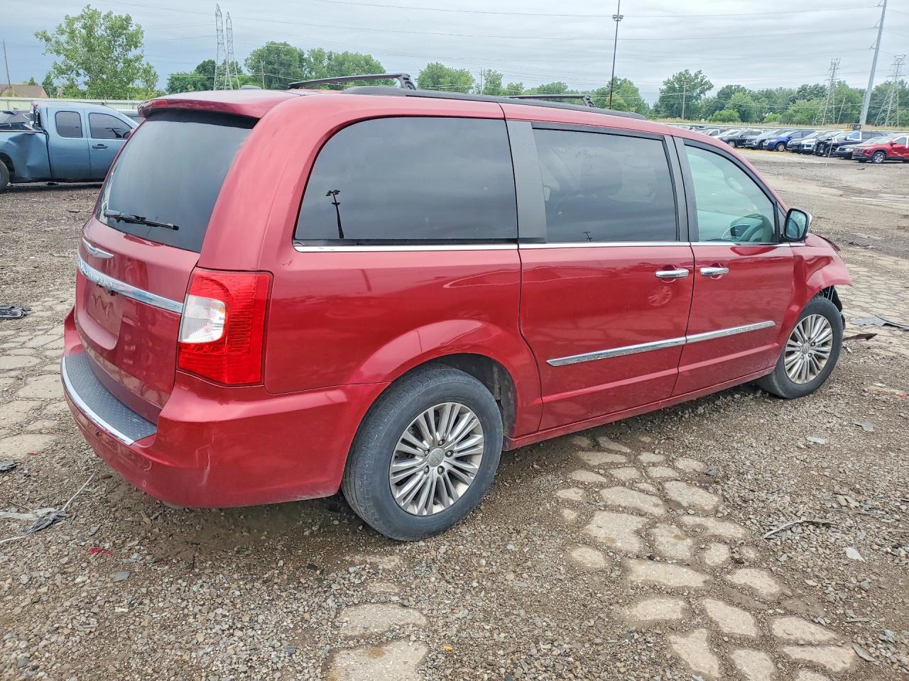 2016 CHRYSLER MINIVAN