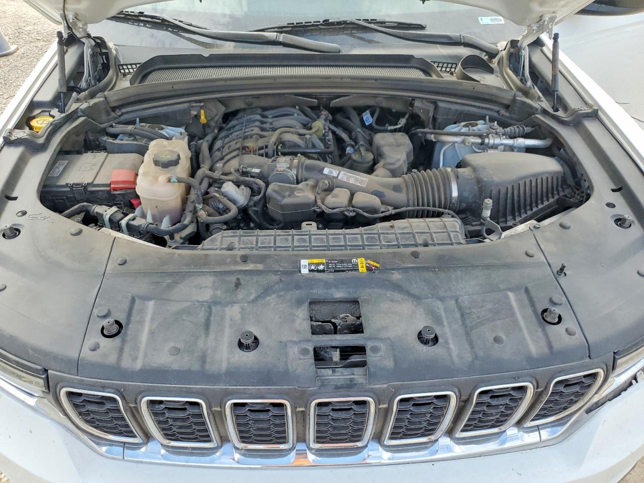 2023 JEEP CHEROKEE
