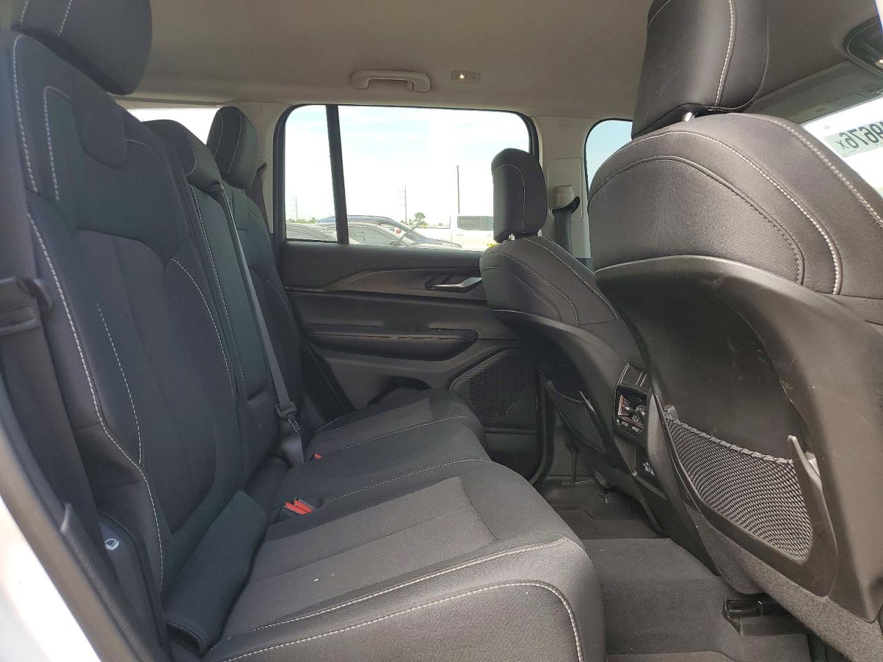 2023 JEEP CHEROKEE