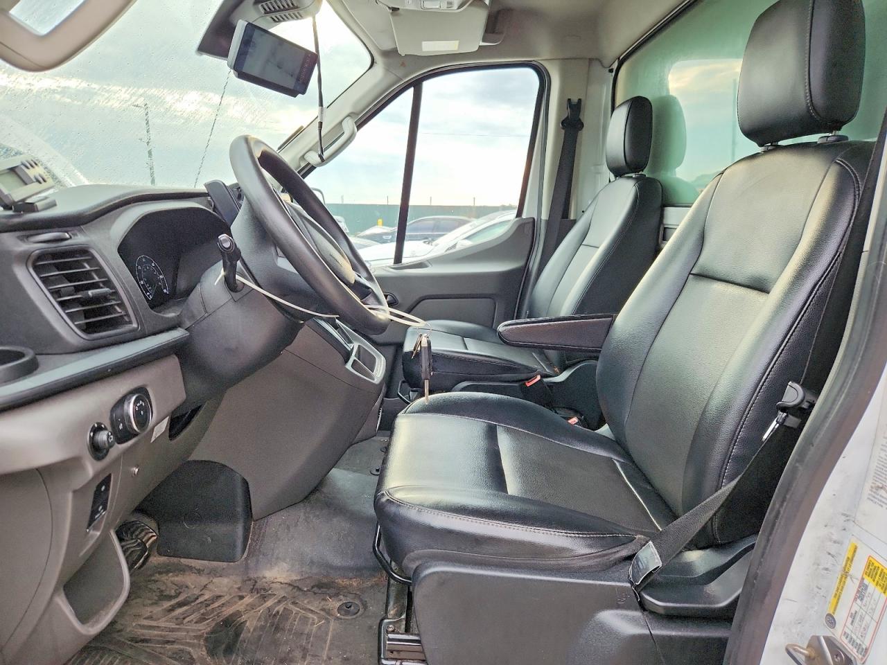 2022 FORD TRANSIT