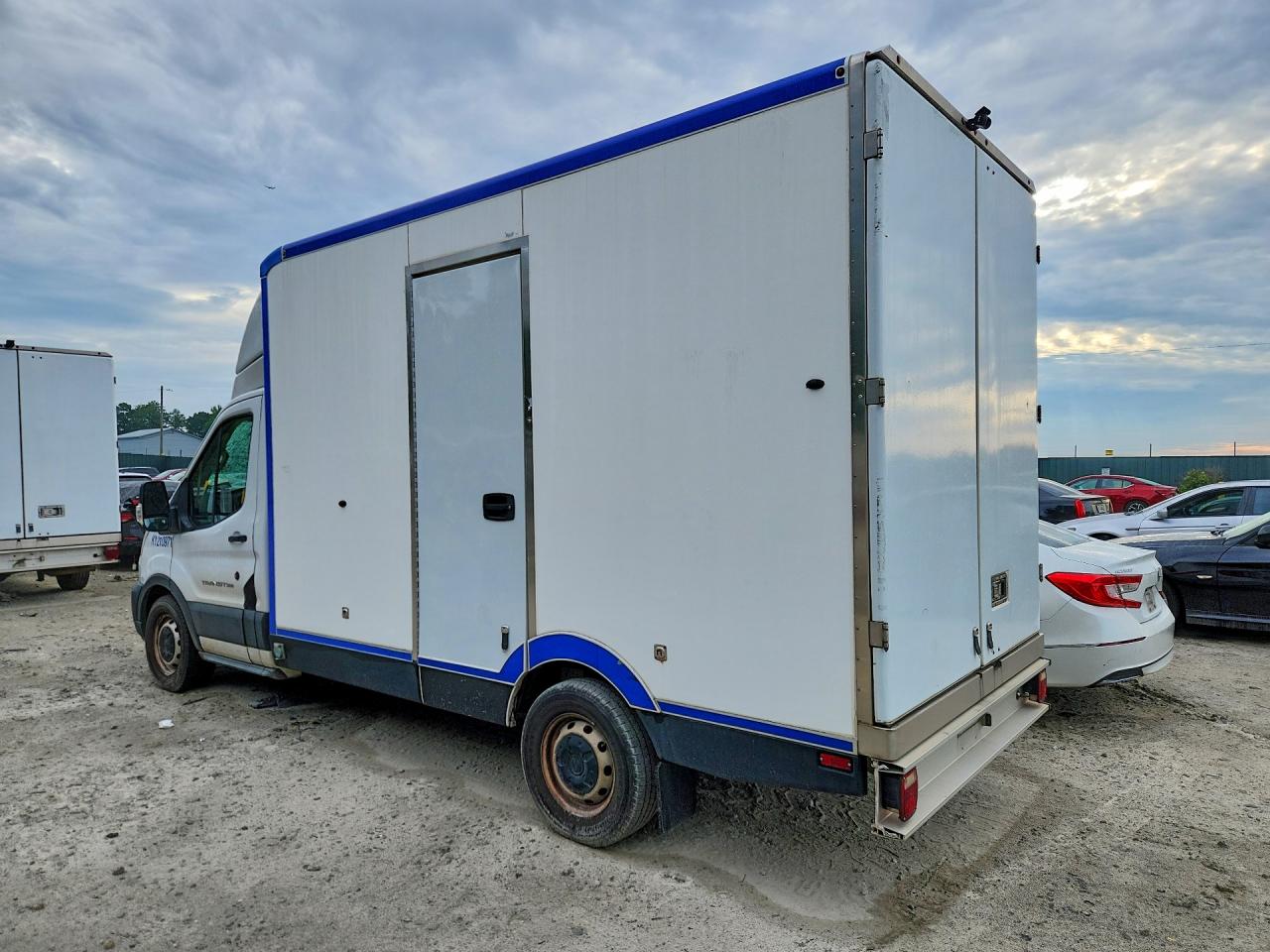 2022 FORD TRANSIT