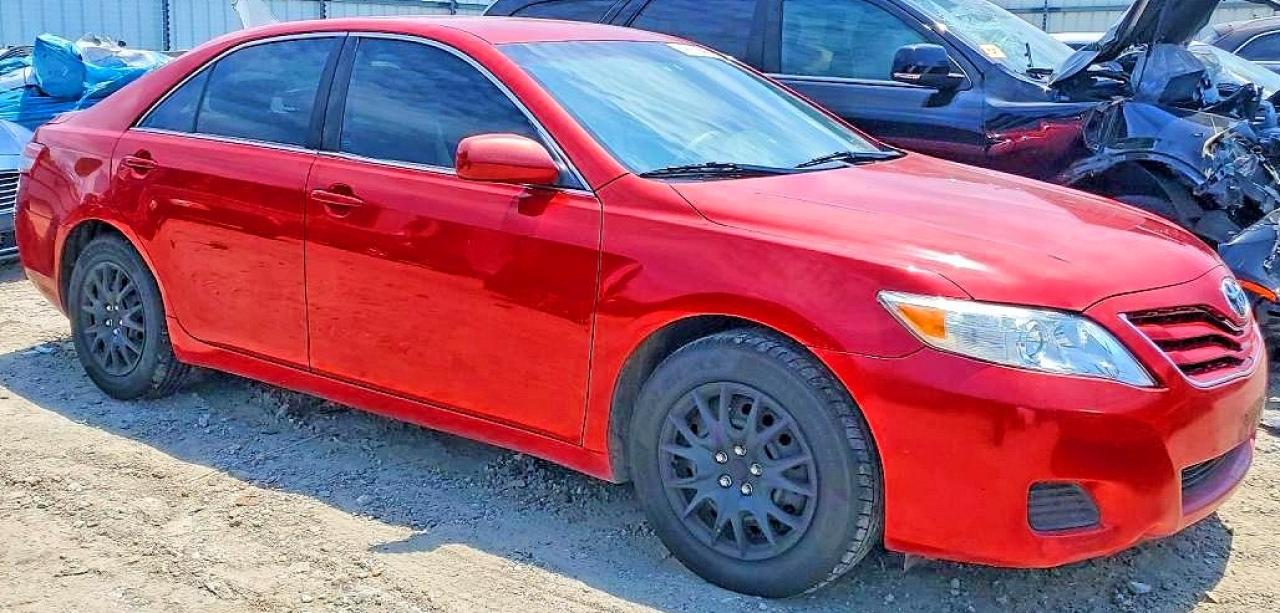 2011 TOYOTA CAMRY